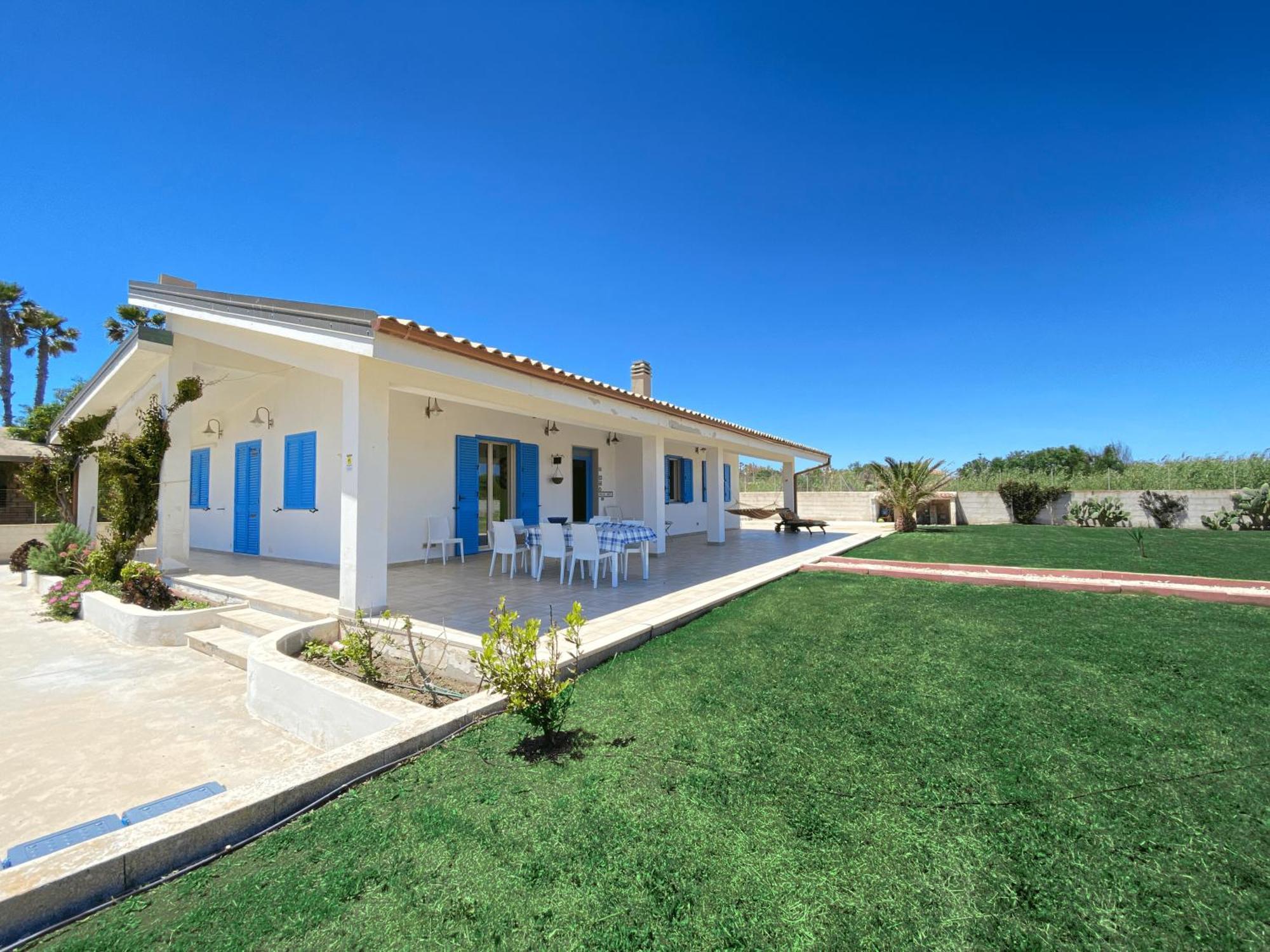 Soleado, Marzamemi - Sea Front Villa *